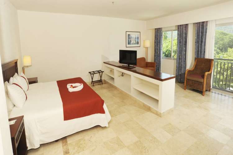 hotel-gamma-de-fiesta-inn-ixtapa-010