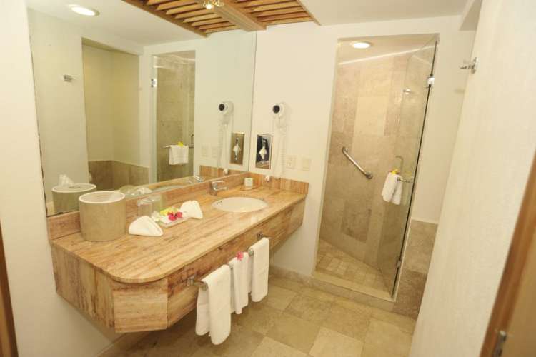 hotel-gamma-de-fiesta-inn-ixtapa-012