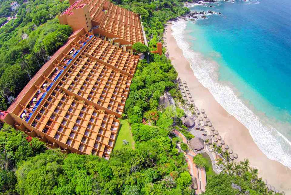 hotel-las-brisas-ixtapa-01