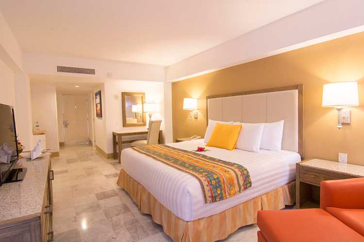 hotel-tesoro-ixtapa-011